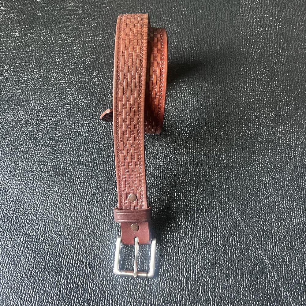 Amish‎ Made Hand Tooled Leather Belt sz 50 Brown Handmade Western Work USA Made